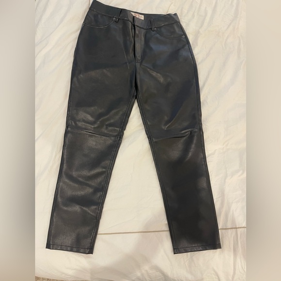 We The Free- Faux Leather Straight Leg Pants, black - Picture 5 of 6